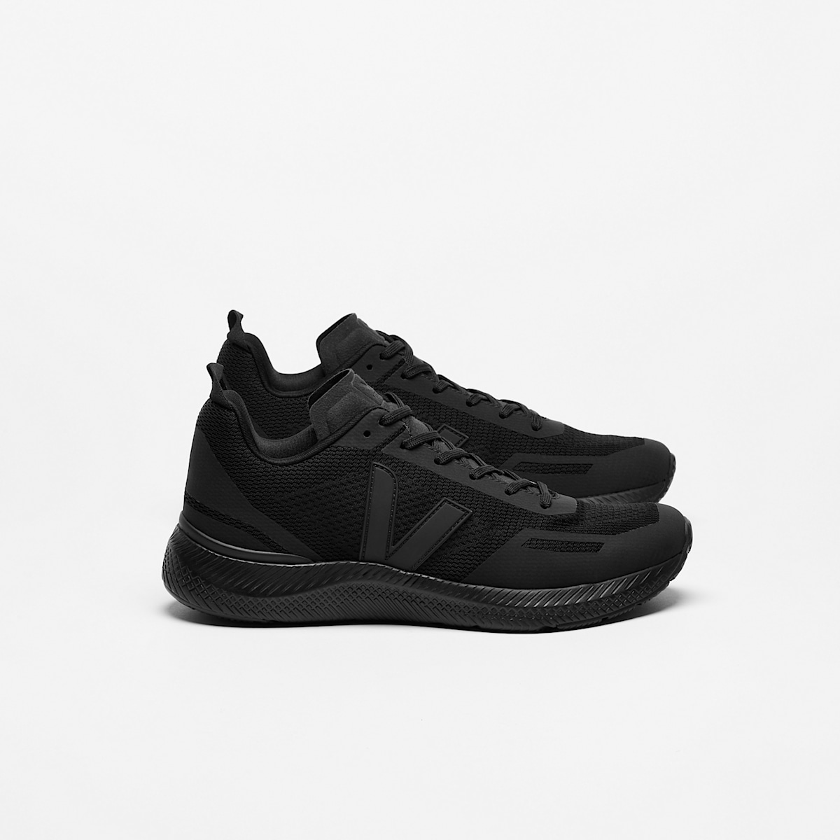 IMPALA ENGINEERED-MESH FULL BLACK