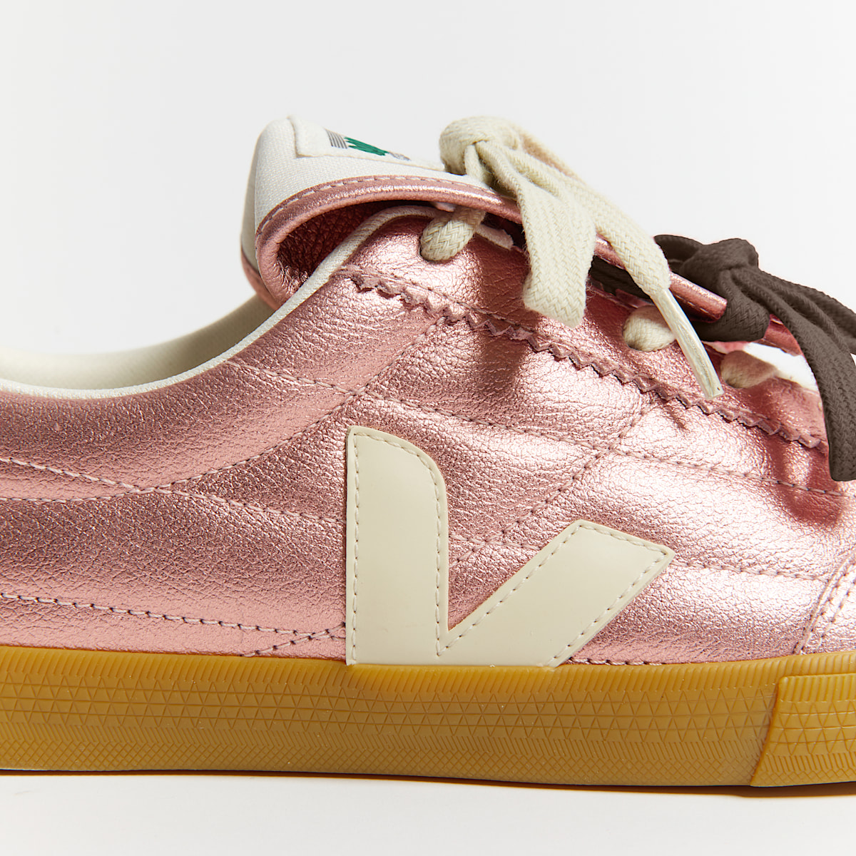 PANENKA LEATHER VEJA X MAGLIANO NACRE - Image 4