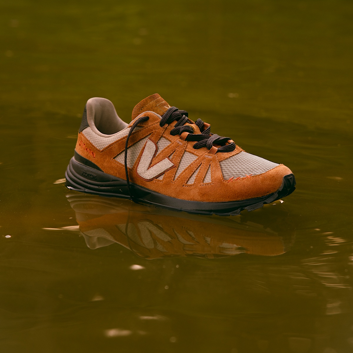 SALAR ALVEOMESH VEJA X CARNAN UMBER - Image 7
